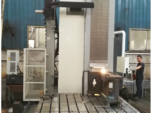 臺灣遠(yuǎn)東4米CNC臥式龍門加工中心